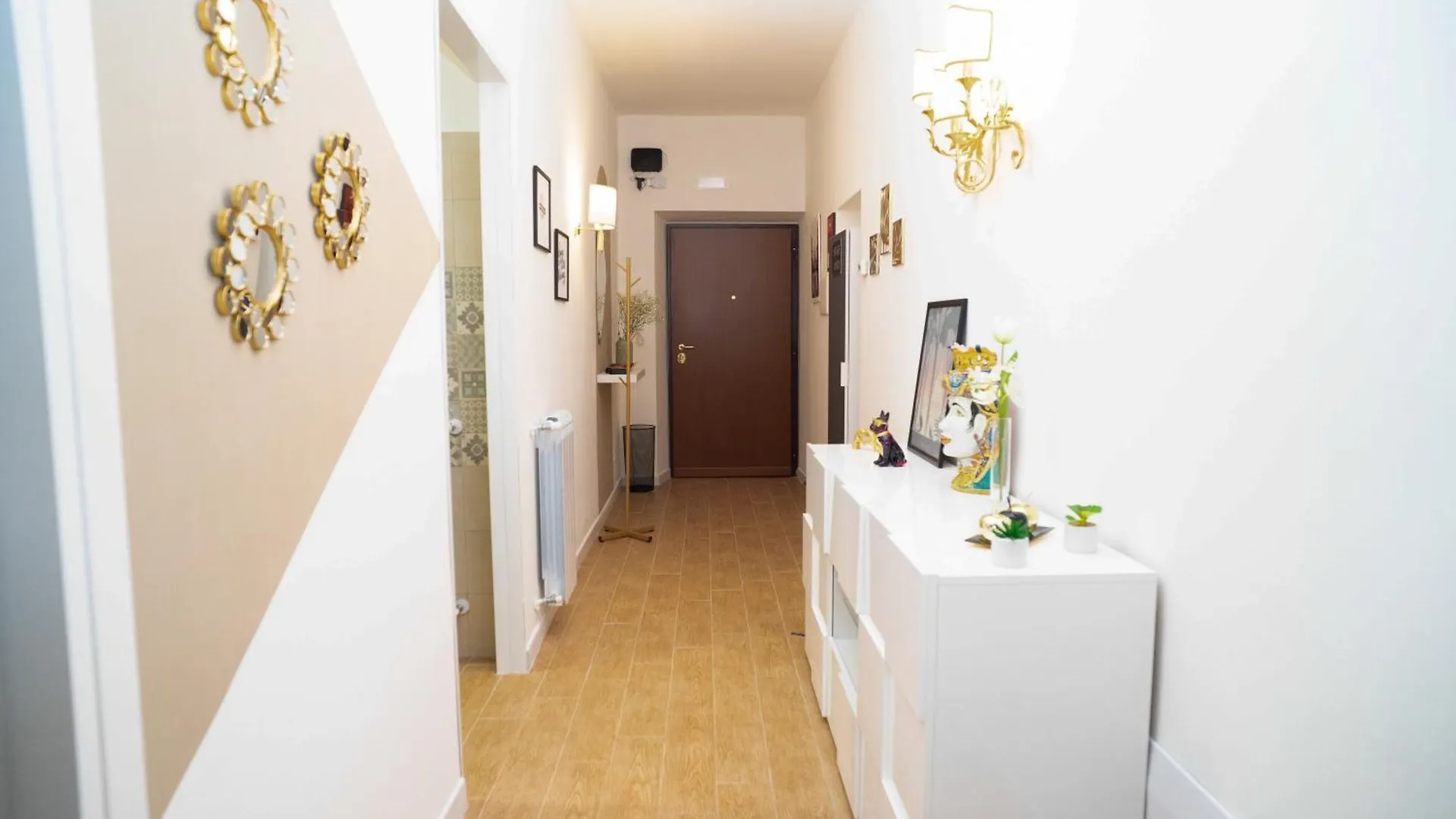 Apartment Comfort And Metro 2 Steps Away, Perfect For 3 Guests Rome